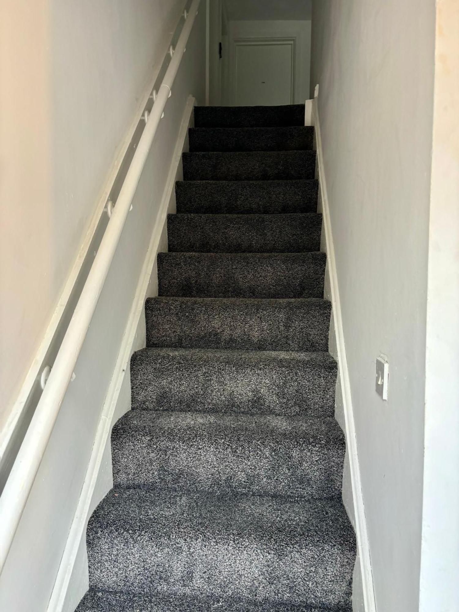 Stainless Guests House Hotell Dudley Exteriör bild