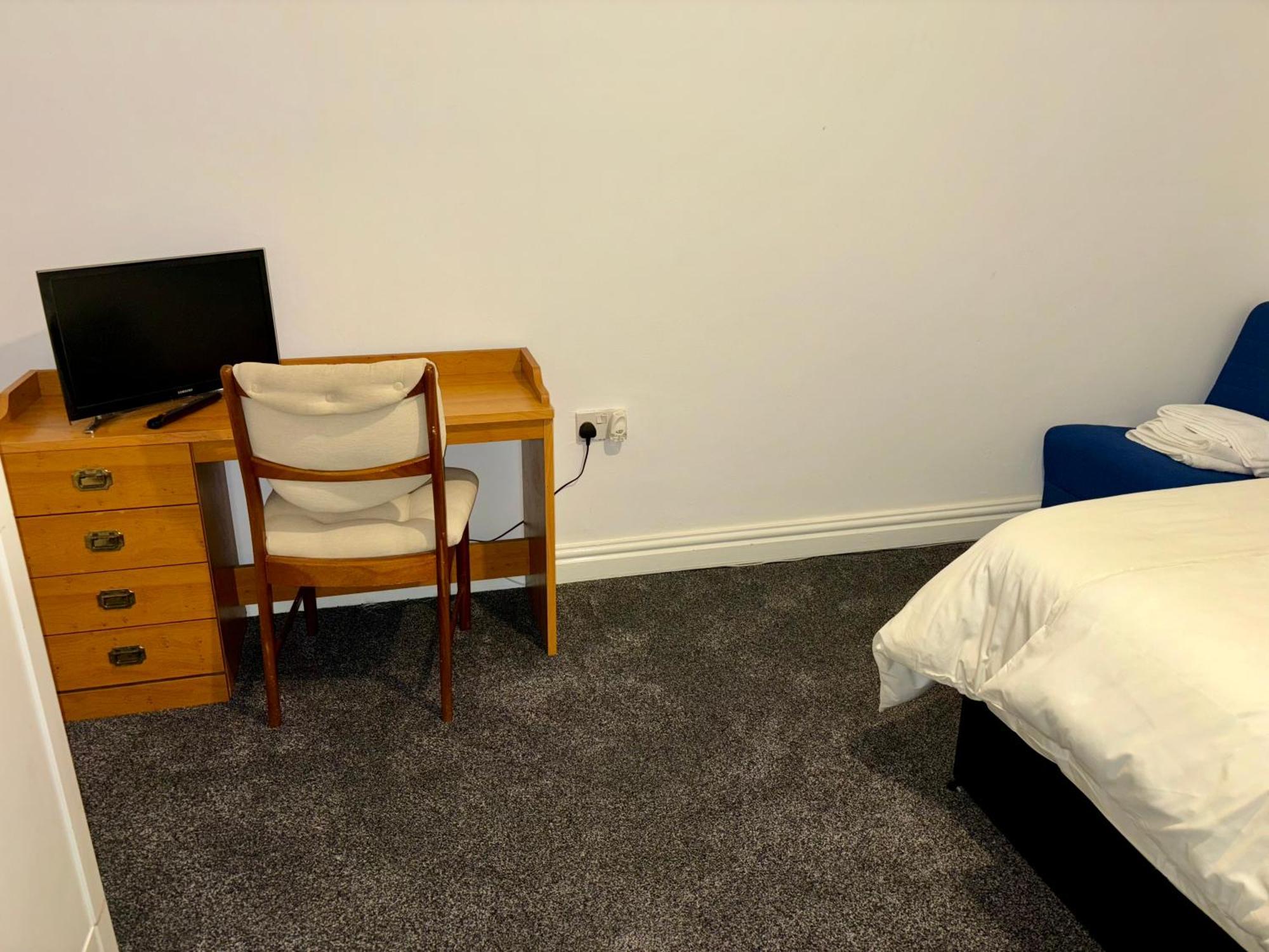 Stainless Guests House Hotell Dudley Exteriör bild