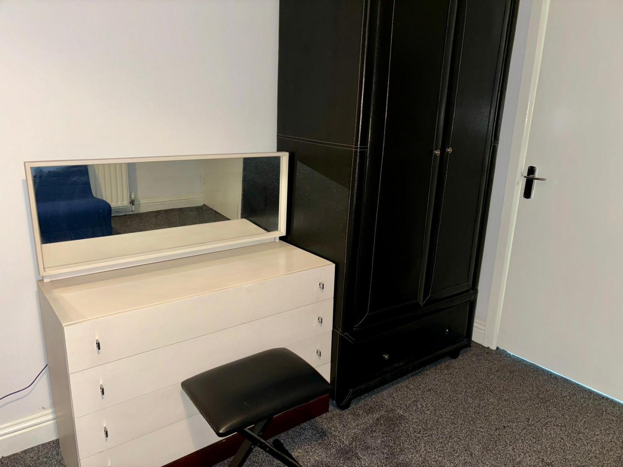 Stainless Guests House Hotell Dudley Exteriör bild